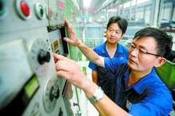 伟壹昊技术人员